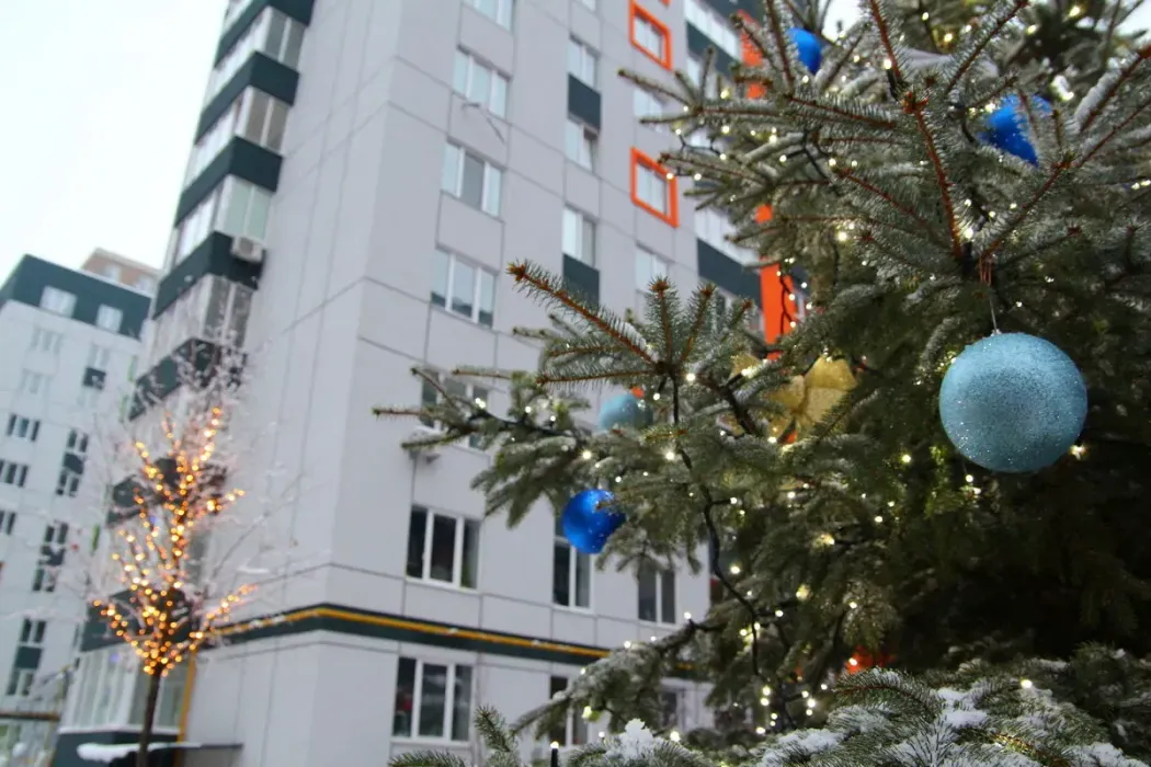 Новорічна ілюмінація створює святковий затишок