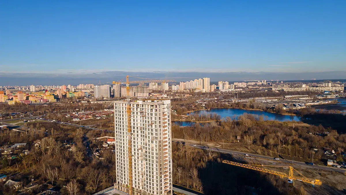 Почему стоит инвестировать в недвижимость во время войны