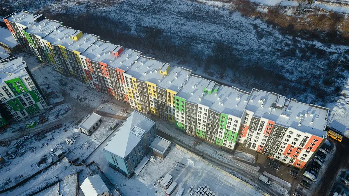 У 1-6 секціях ЖК Синергія 3+ завершили монтаж блискавкозахисту