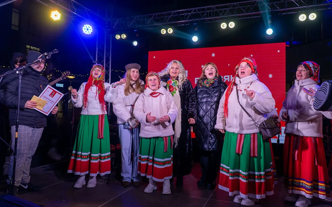 Конкурс колядок на Рождественской ярмарке Синергии: когда традиции звучат вживую