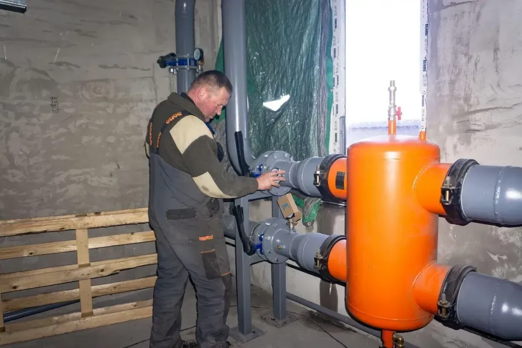 В ЖК Синергия Киев установили оборудование для крышной газовой котельной: тепло и горячая вода без перебоев