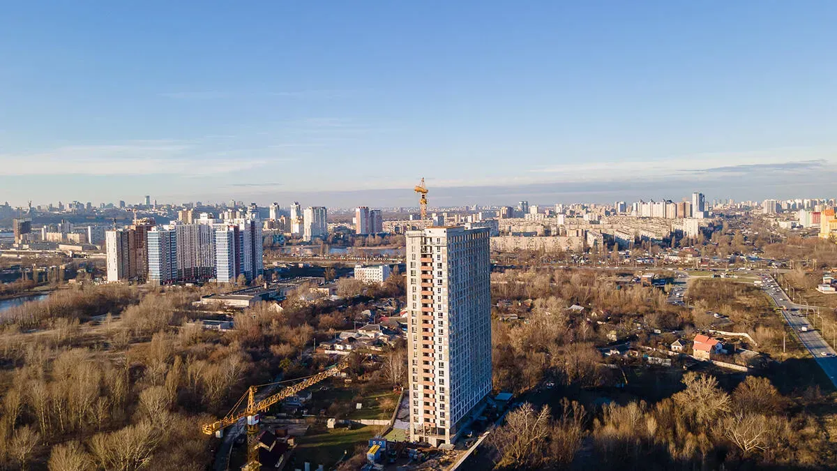 У ЖК Синергія Київ від забудовника Будівельна група Синергія будується підземний паркінг
