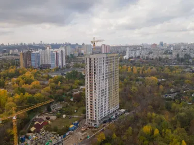 Відчуйте всі переваги життя на межі природи та міста, обираючи квартиру в ЖК Синергія Київ