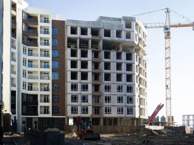 Новый этап строительства 27 дома ЖК Синергия Сити: устанавливаем окна