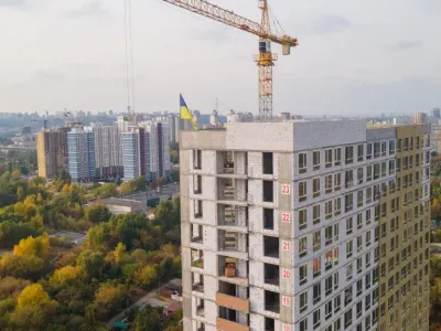 Будівельна група Синергія завершила монолітні та приступила до фасадних робіт у ЖК Синергія Київ