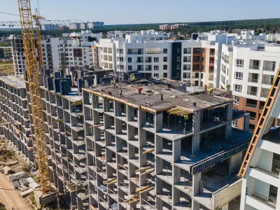 Монолит нон-стоп: за три месяца 15, 16 и 17 дома ЖК Синергия Сити почти набрали свою проектную высоту