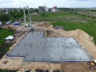 В Ірпені заклали фундамент нової школи, яку зводить Будівельна група Синергія