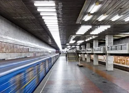 Метро Позняки