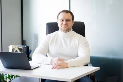 Менеджер з продажів — Олег Шмарко