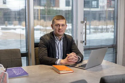 Менеджер з продажів — Олександр Сидоренко