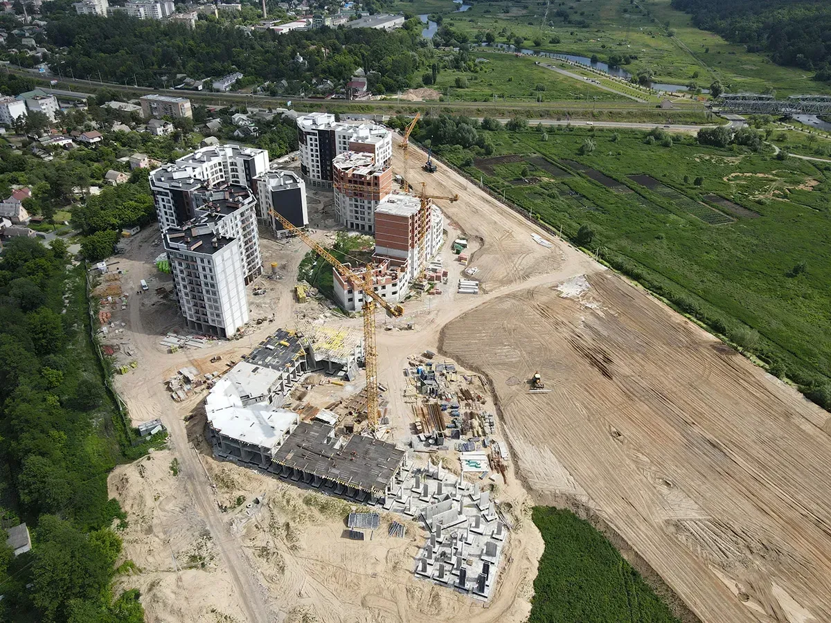 Щомісячний фотозвіт з будмайданчиків Будівельної групи Синергія - 1