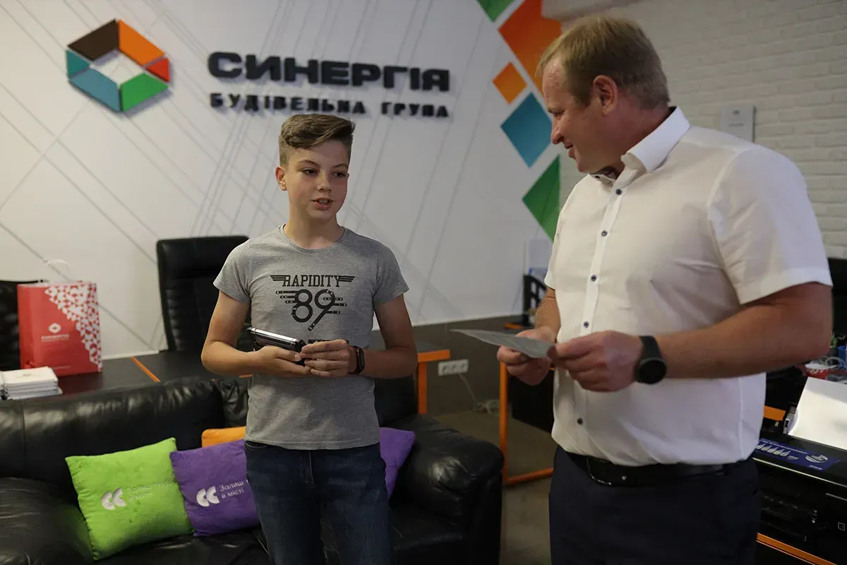 Ігор Оверко, директор Будівельної групи Синергія, привітав відмінників Синергії - 5