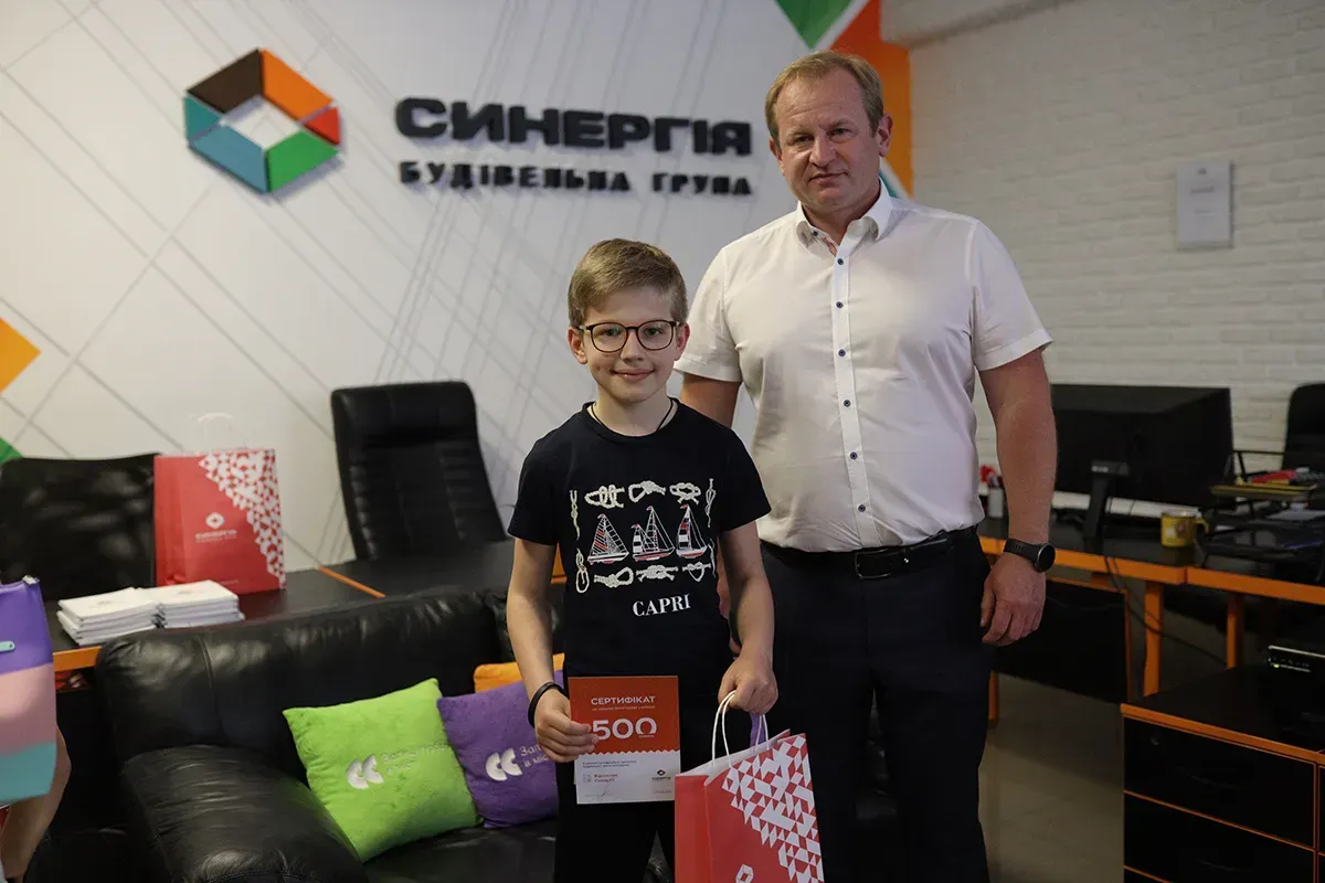 Ігор Оверко, директор Будівельної групи Синергія, привітав відмінників Синергії - 7