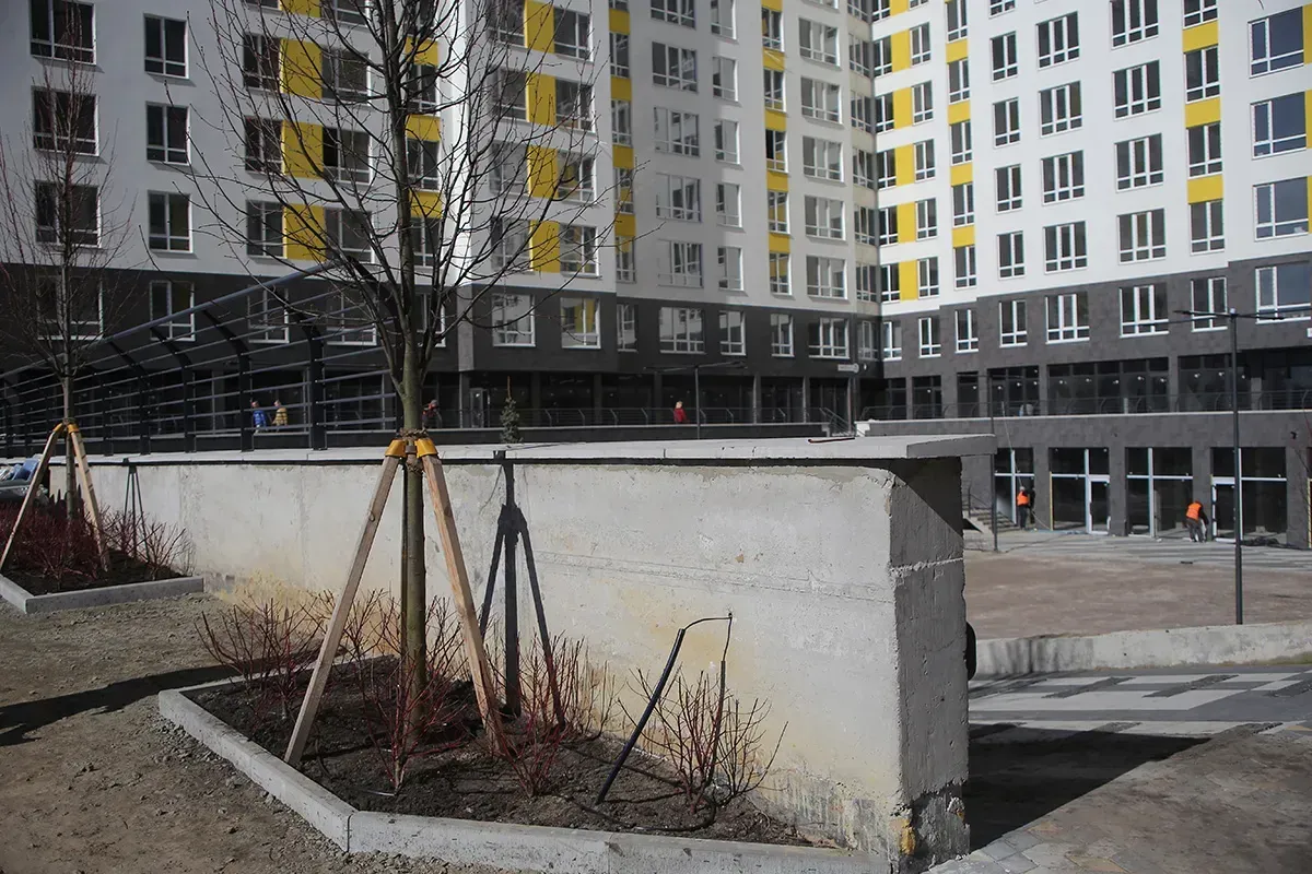 Продовжуємо влаштовувати благоустрій внутрішнього двору ЖК Green Side - 3